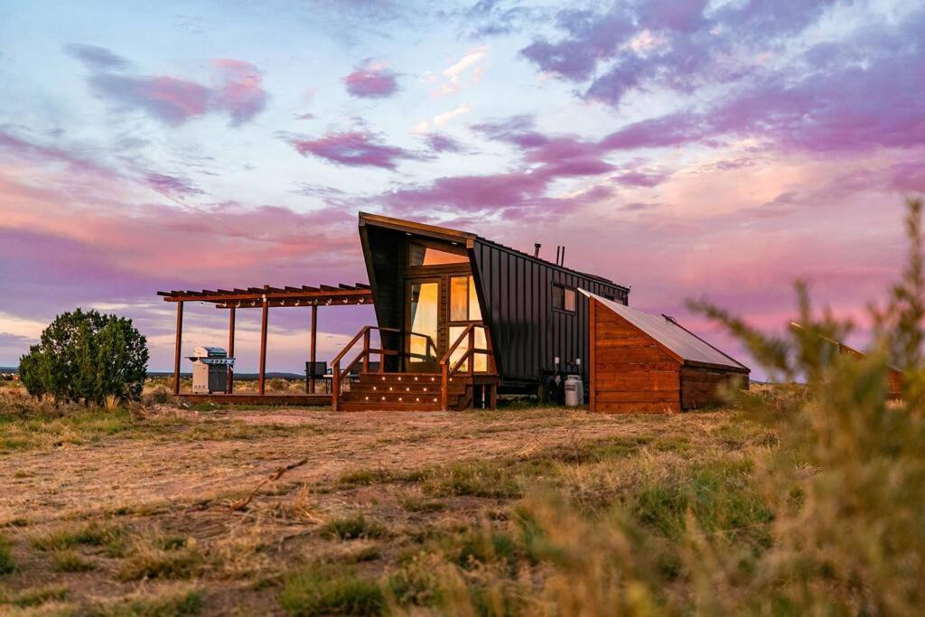 Grand Canyon Stargazing Off-Grid Tiny Home 瓦莱 外观 照片